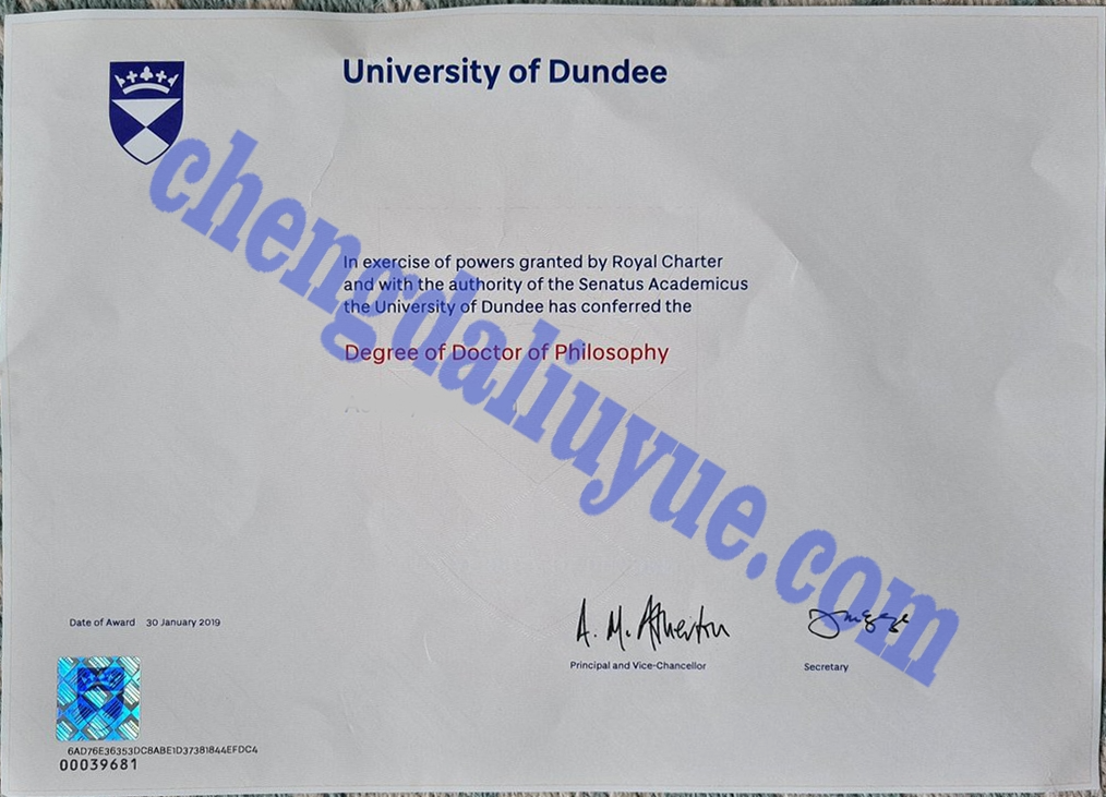 英国邓迪大学毕业证样本（Customized Dundee University Graduation Certificate）